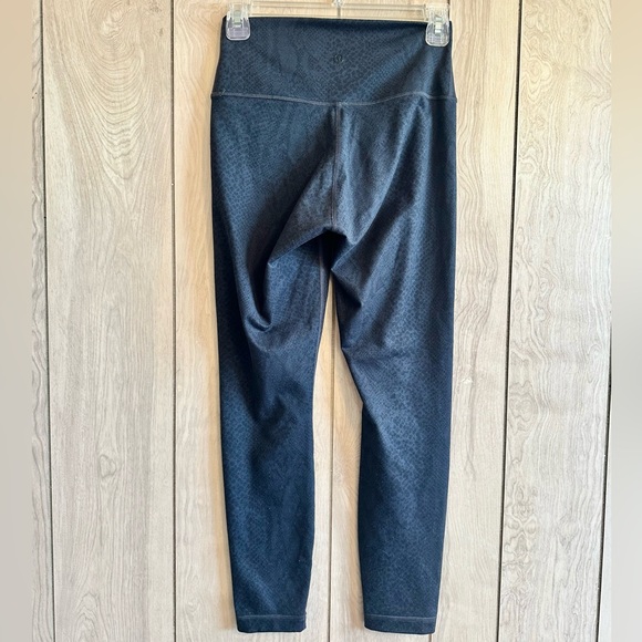 Lululemon High Times Pant *Full-On Luon - Picture 4 of 7